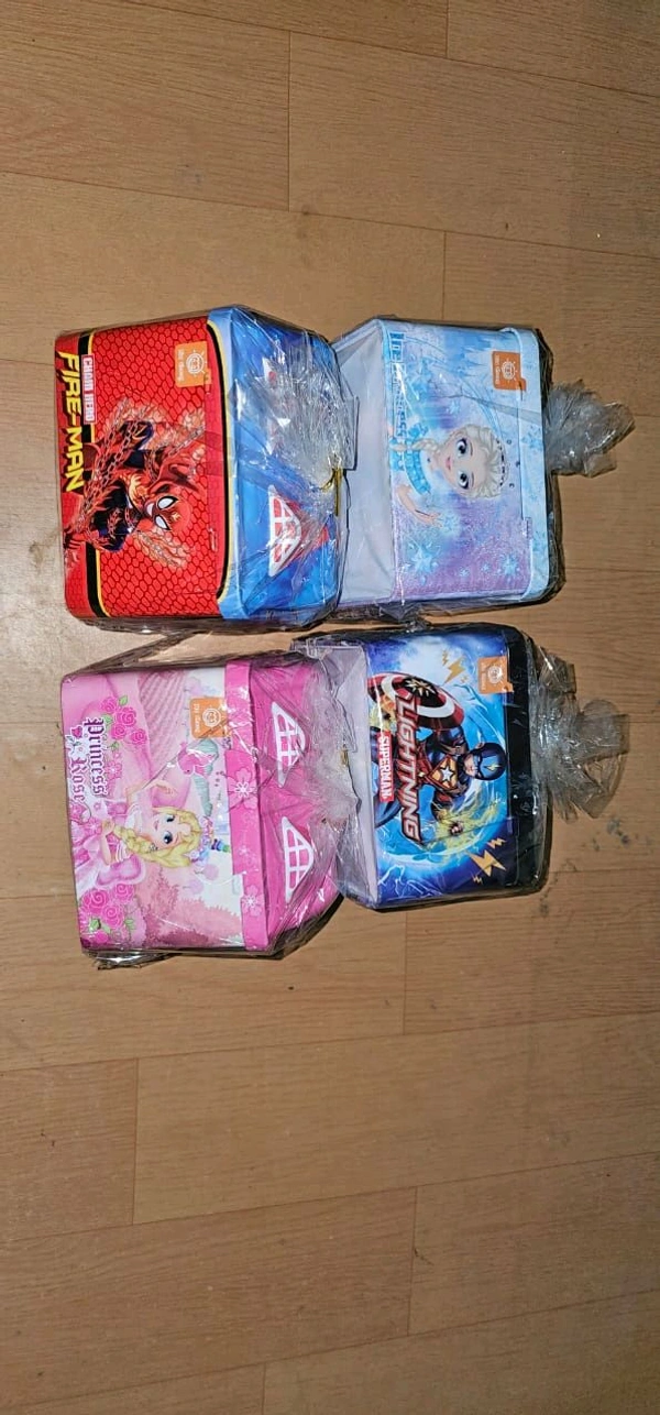 Hut money bank metal mix