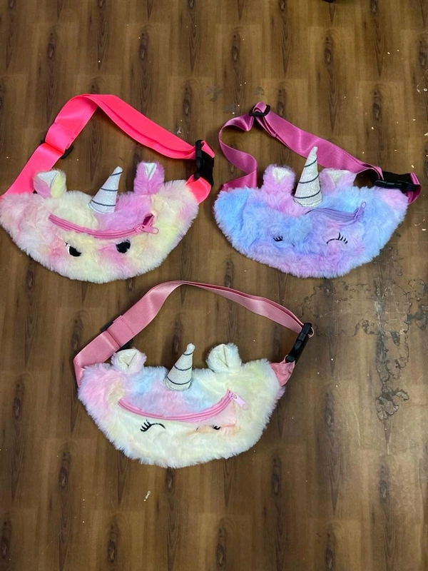 Fur side bag