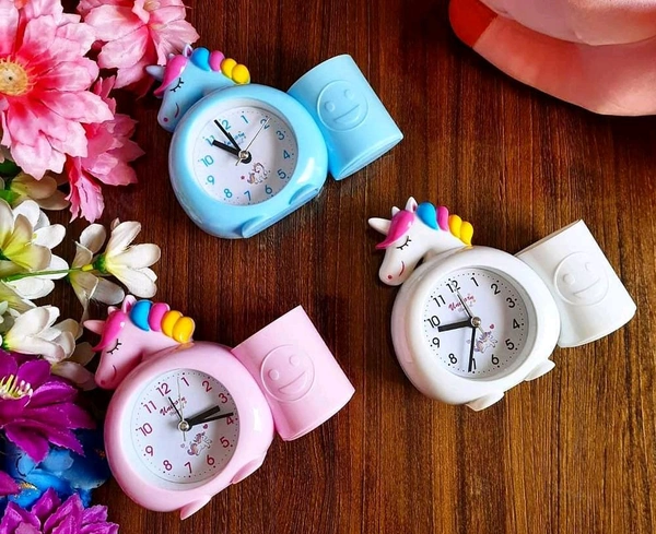 Unicorn Clock With Holder