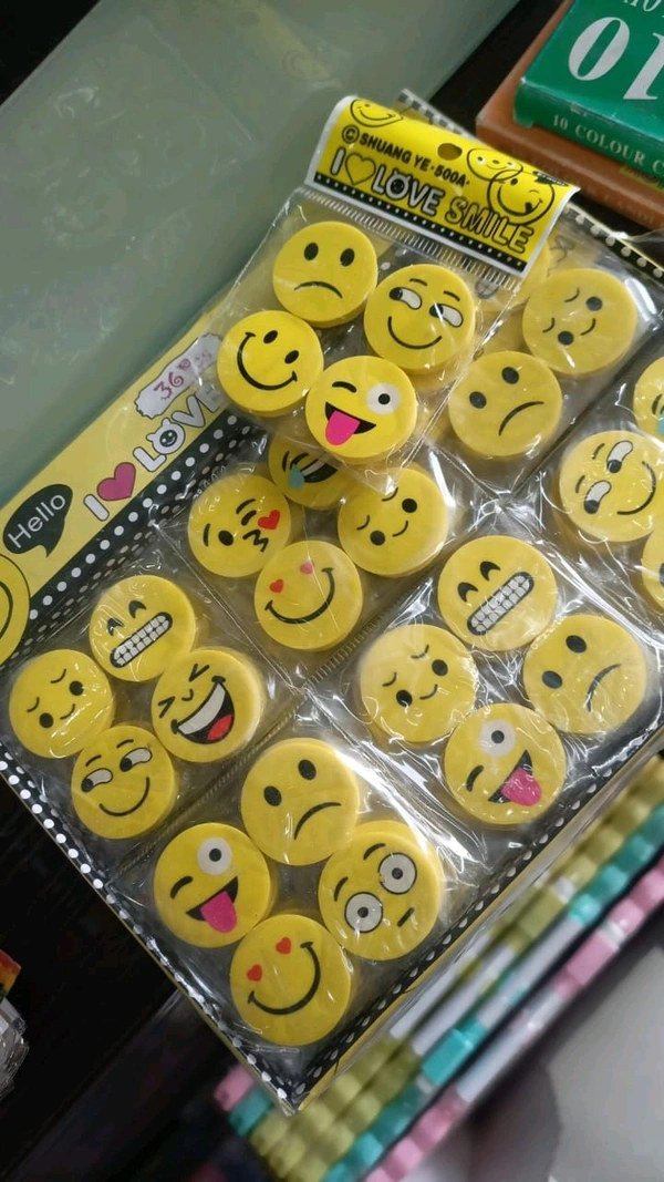 Smiley eraser yellow (36pc)