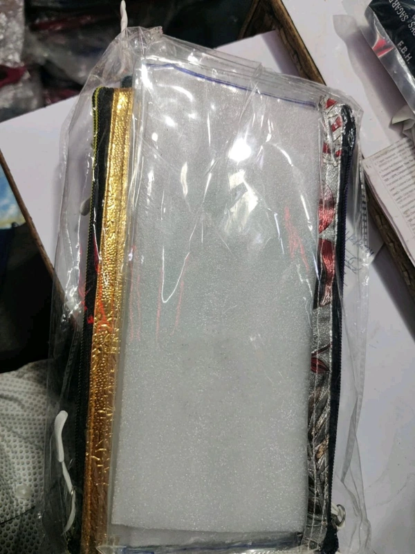 Transparent pouch dozen (I)