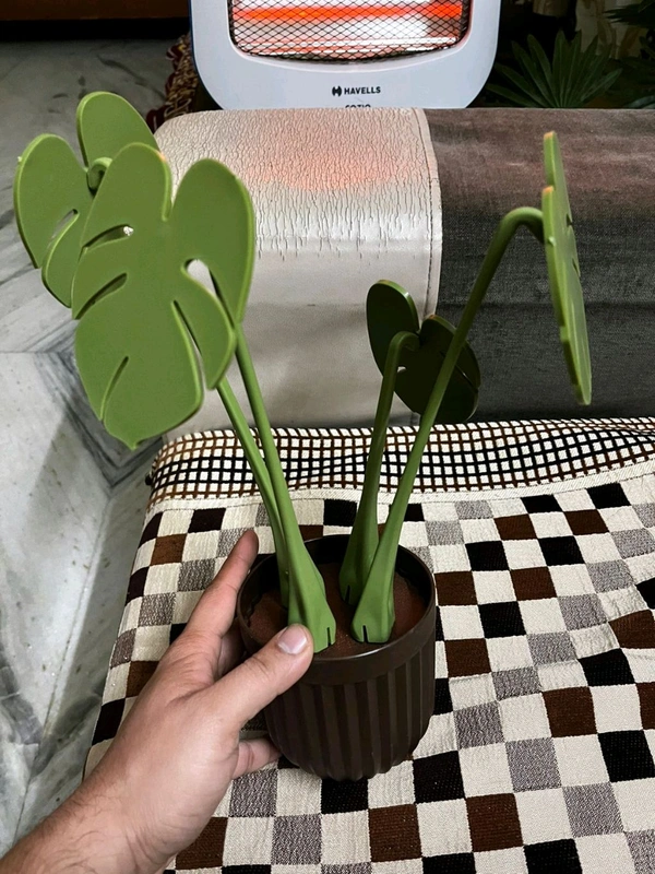 Monstera coaster plantMagnetic leafs with pot