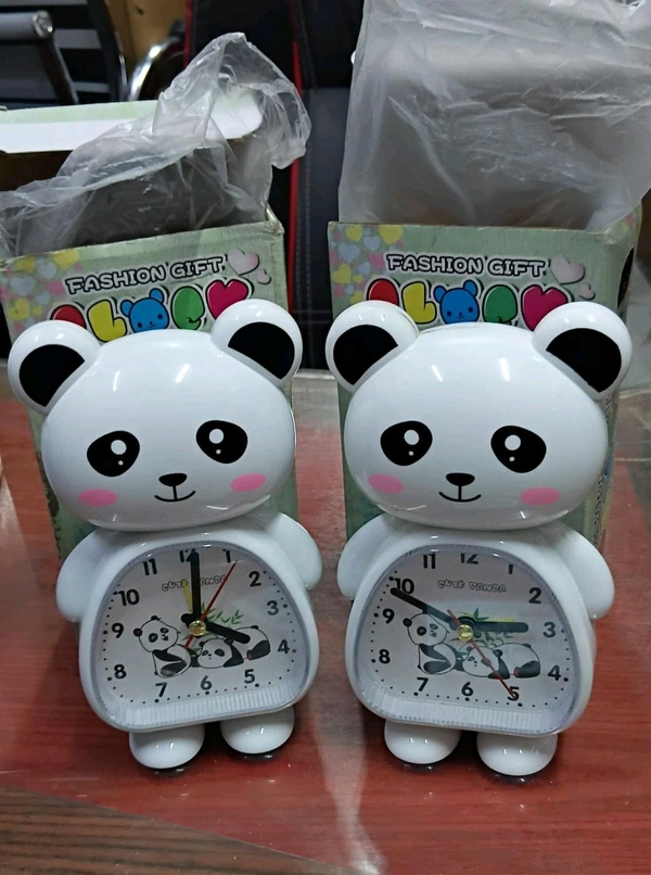 panda clock