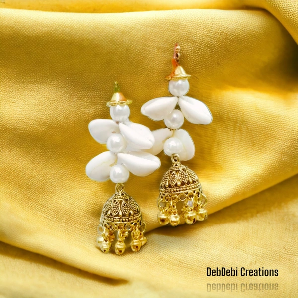 DebDebi Traditional Kadi Metal Earrings - Gold