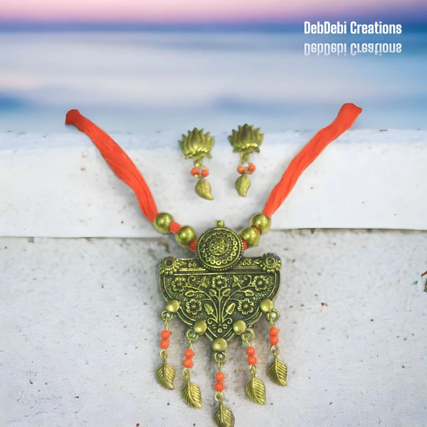 DebDebi Traditional Oxidised Metal Jewellery Set - Gold