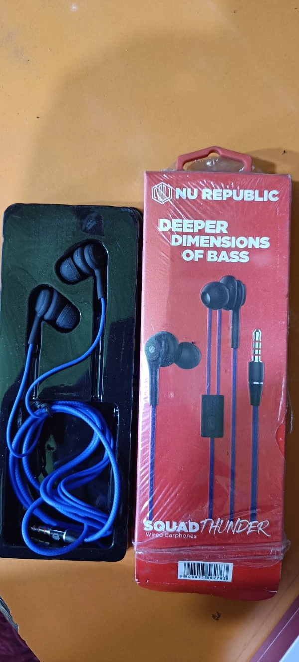 NU REPUBLIC EARPHONE 3 MANTH WARNTEY  - Blue