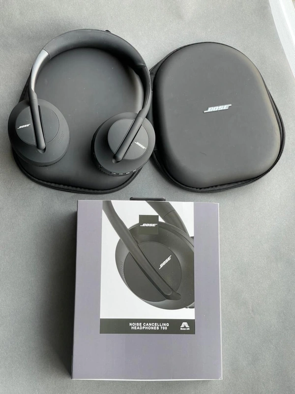 Bose 700 Model Headphones - All