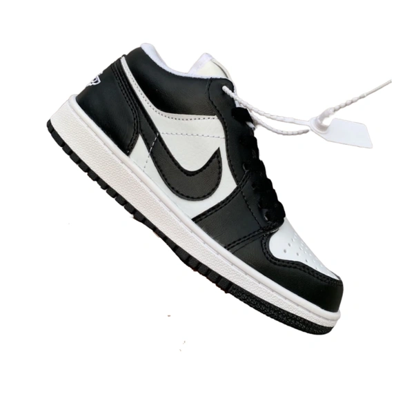 NIKE Jordan - Size (678910)
