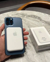 APPLE MAG SAFE WIRELESS POWER BANK - White