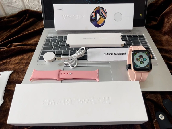 Apple (Master Copy) Series 7 Premium Quality  - White