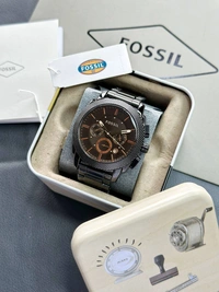 FOSSIL  ✅This 45 mm fossil features a black  dial, chronograph movement and full black metal strap - Cinnamon