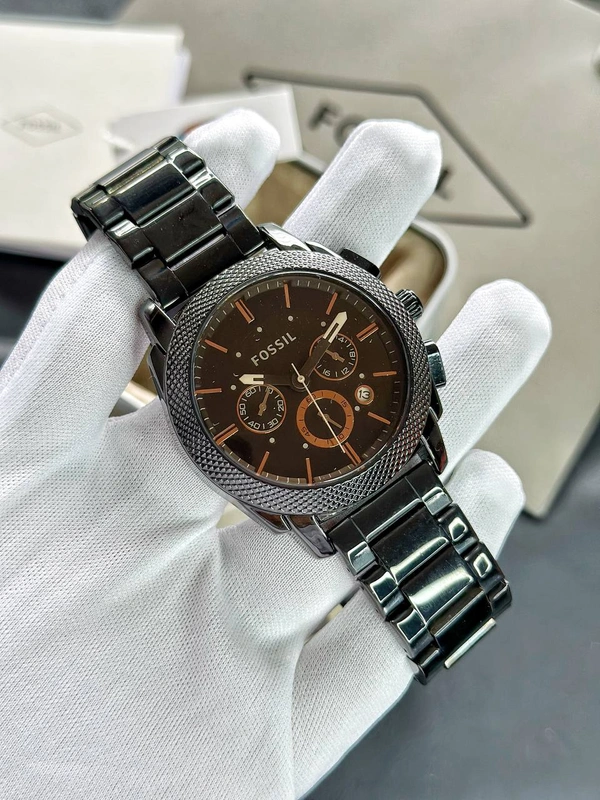 FOSSIL  ✅This 45 mm fossil features a black  dial, chronograph movement and full black metal strap - Cinnamon