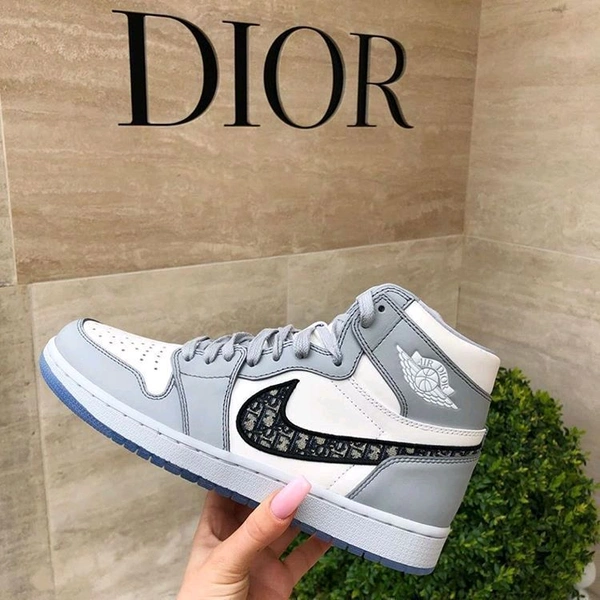 NIKE AIR JORDAN  Jordan Dior  - Silver, Uk6-9