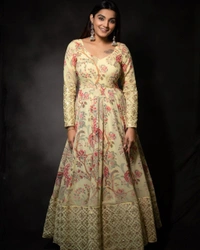 NEW ĐĚSIGNER PARTY WEAR LOOK NEW GOWN DC 2036 - FREE