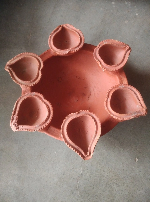 6 Mukhi Mitti Fancy Diya ( Pack Of 1pcs) 