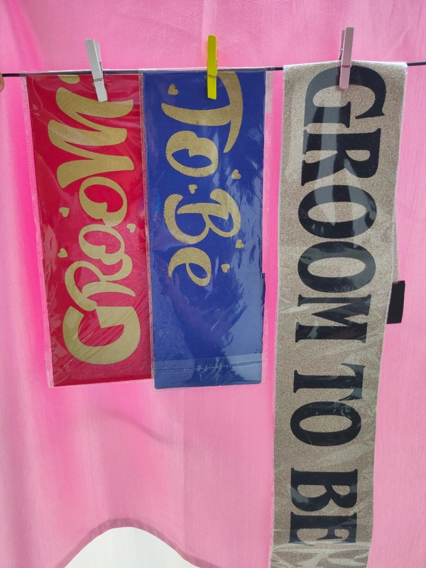 Gliter Groom To Be Sash