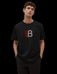 Trending Anime T-shirt  - M