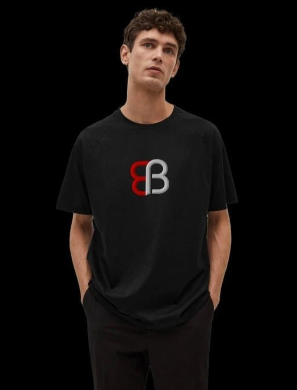 Trending Anime T-shirt  - M