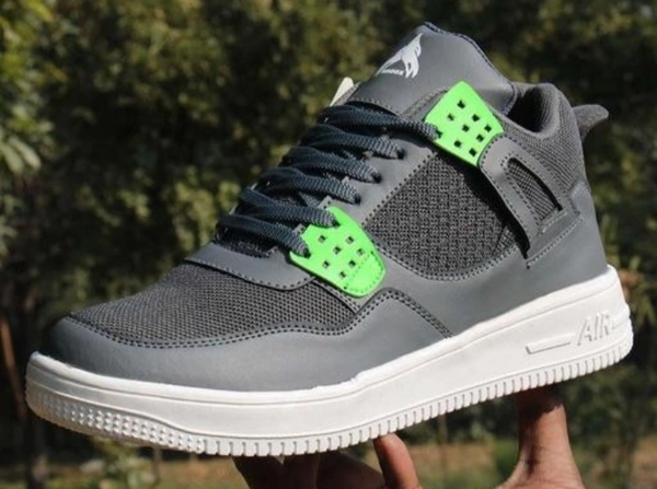 Air Jordan 4 Retro Shoes - 8