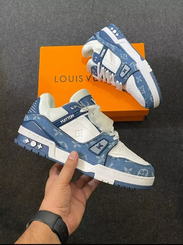 Louis Vuitton Trainer Sneaker shoes Louis Vuitton Trainer sneakers -  Louis Vuitton shoes - 41