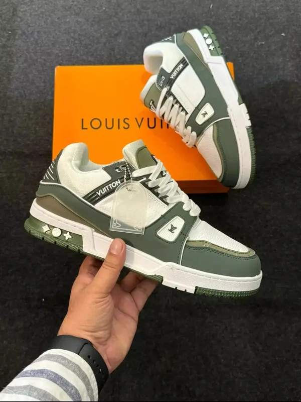 Louis Vuitton Trainer Sneaker shoes Louis Vuitton Trainer sneakers -  Louis Vuitton shoes - 41