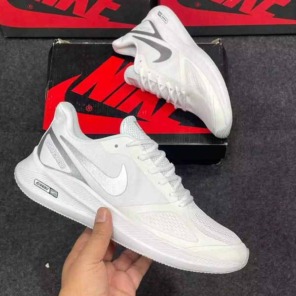 Nike sports white shoes hotsell