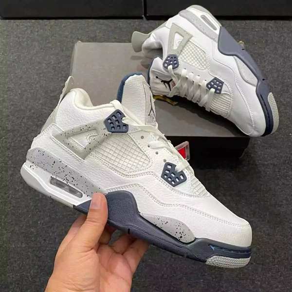 Jordan Retro 4 at Low Price  - Stylish Sneakers For Men's  - 42, Mercury