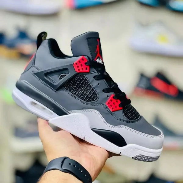 Jordan Retro 4 at Low Price  - Stylish Sneakers For Men's  - 43, Bali Hai