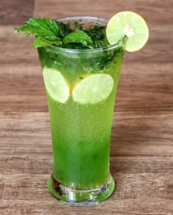 GREEN APPLE MOCKTAIL 