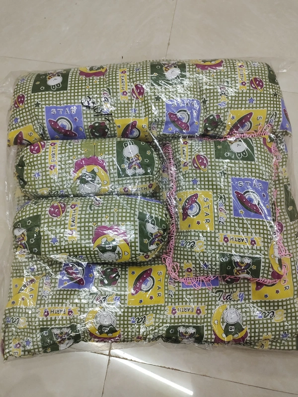 Baby Bed With 3 Pillow