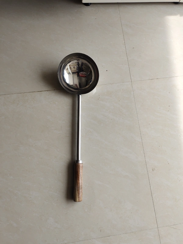 Dabara Chatu Wood Hand