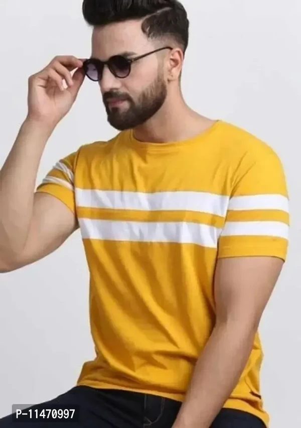 Men Cotton Blend Casual T shirt  - M