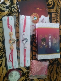 Special Rakhi Set For Brothers 