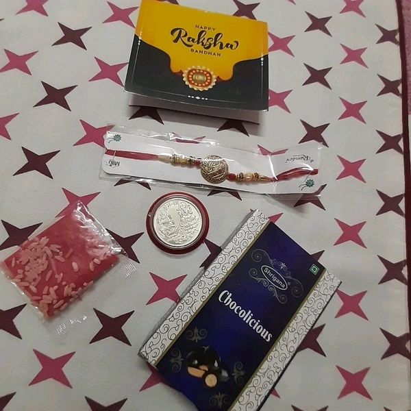 Beautiful Rakhi Set With Chocolate Packet
