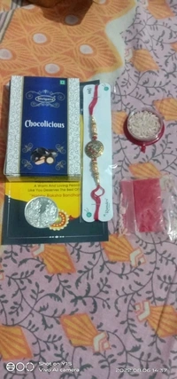 Beautiful Rakhi Set With Chocolate Packet