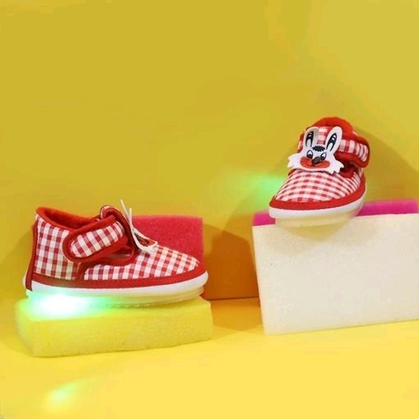 CHiU Kids LED Light Shoes with Musical Chu-Chu Sound - Ideal for Baby Boys and Girls - 15-18 Months