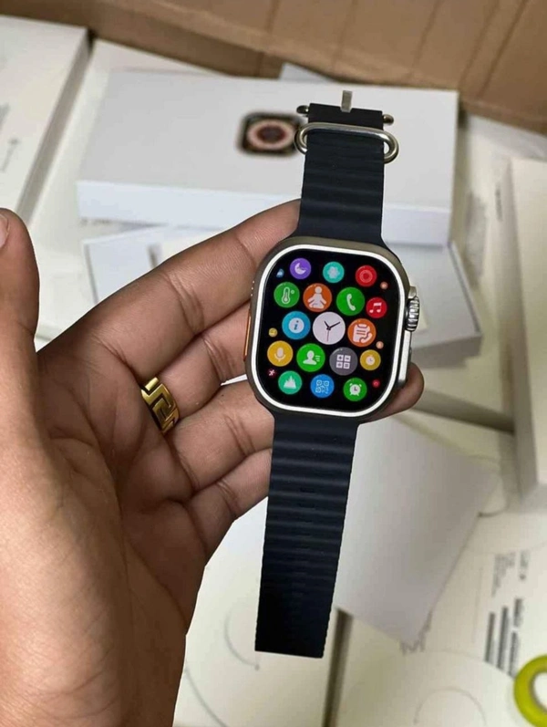 MT8 Plus - Series 8 Ultra Smartwatch On/Off Apple Logo  - Black