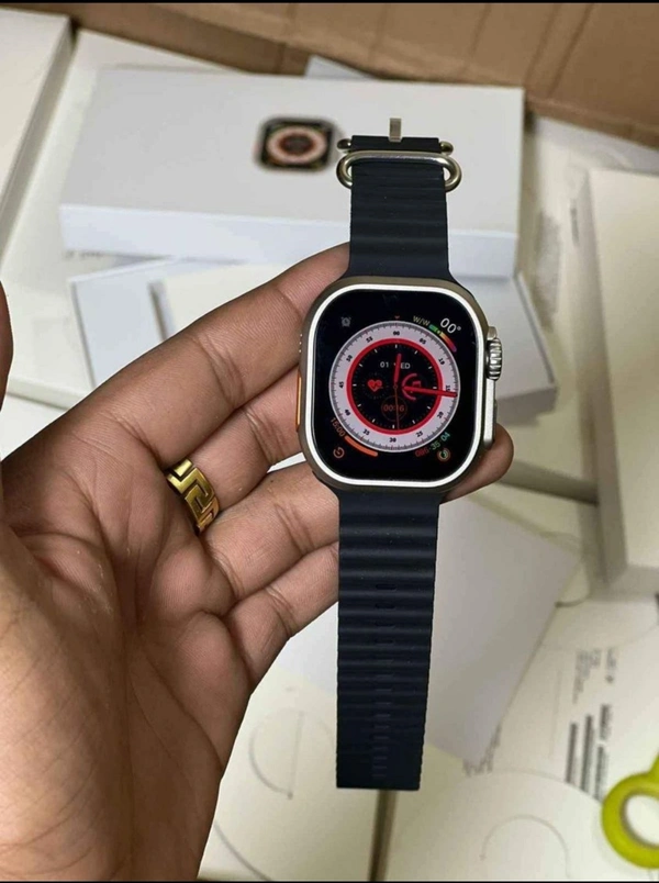 MT8 Plus - Series 8 Ultra Smartwatch On/Off Apple Logo  - Black