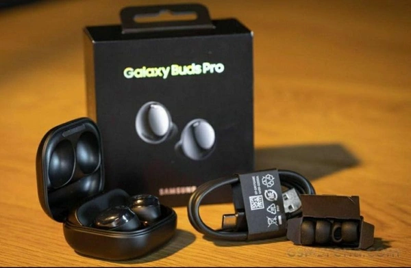 Samsung Buds Pro High Quality Sound And Good 🔋 Backup Cod Available - White Colour