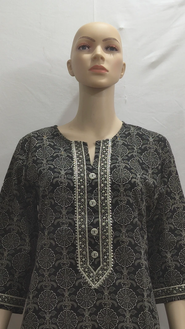 Black White Floral Print Kurta - XL