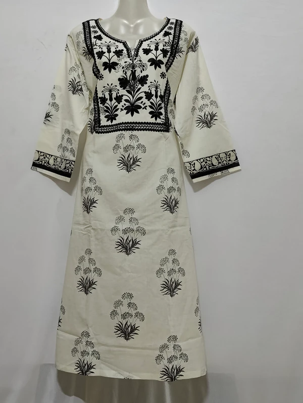 Off-White Black Embroidery Around Yoke Print Kurta - 3XL