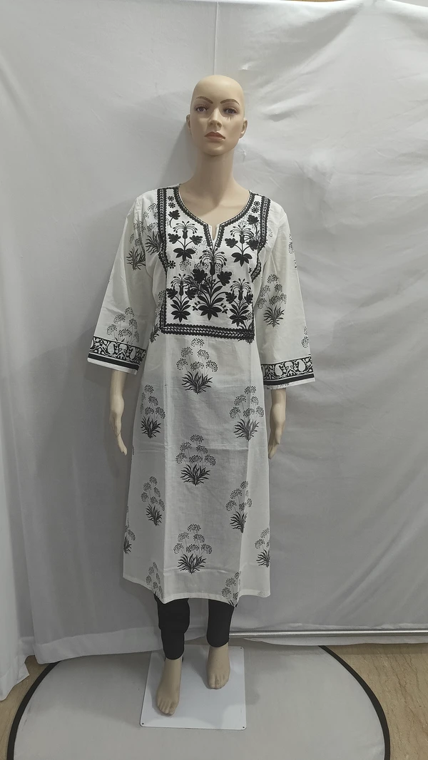 Off-White Black Embroidery Around Yoke Print Kurta - 3XL