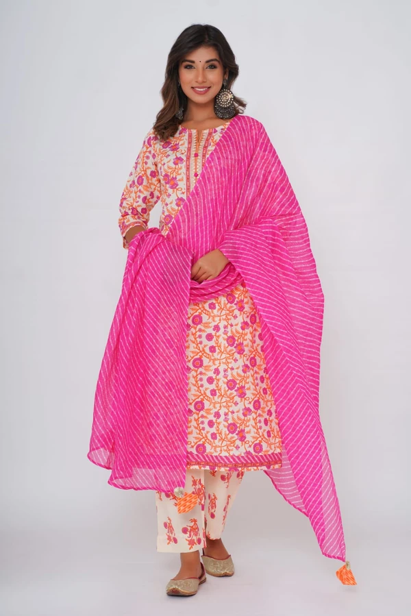 Off-White Pink Orange Print Suit Set With Lehariya Dupatta - 2XL