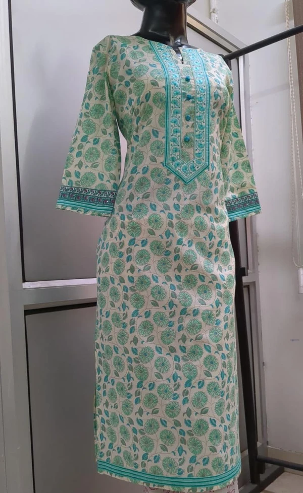 Off-White Sea Green Embroidery Kurta - M