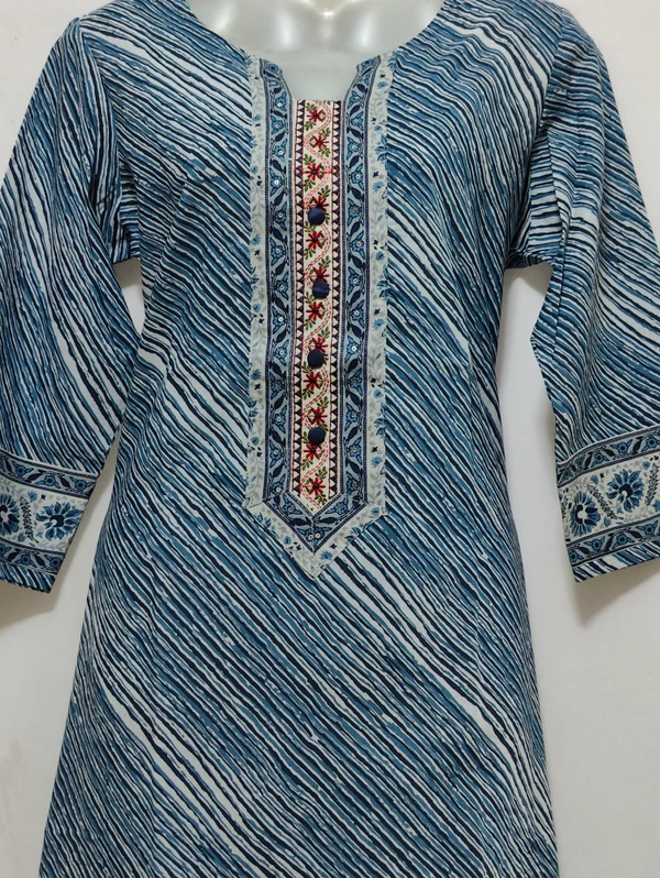 Pink Or Blue Lehariya Print Kurta - 10XL, Blue