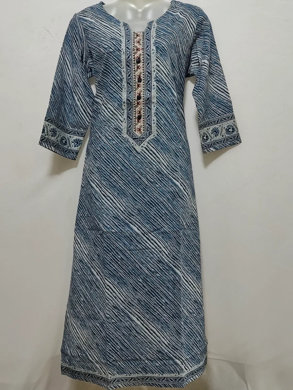 Pink Or Blue Lehariya Print Kurta - 2XL, Pink