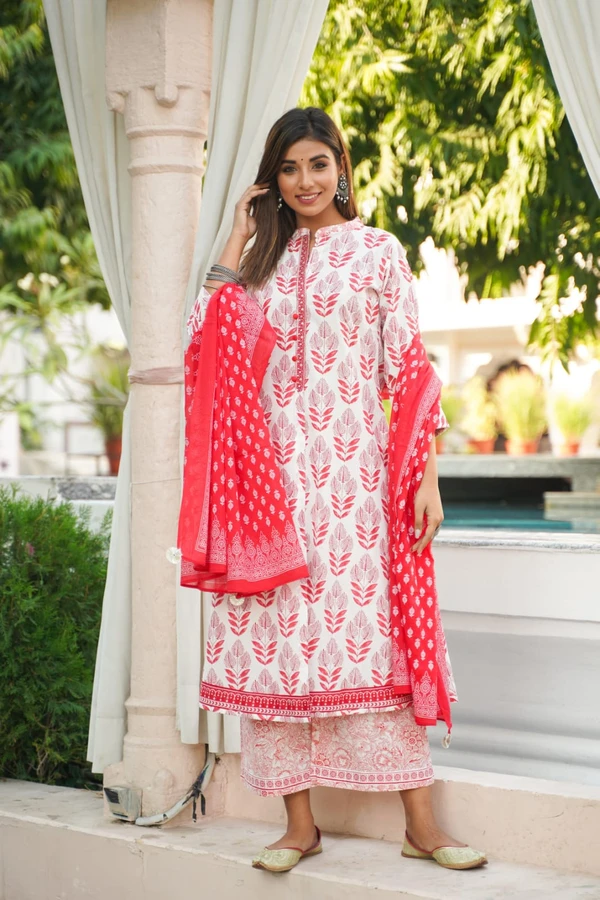 White Red Print Suit Set Pallazo Pant & Mulmul Dupatta - M