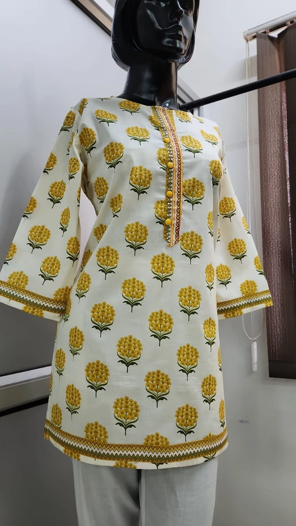 White Yellow Flowers Print Regular Kurti - 3XL