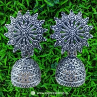 Express Jwellery  Add a touch of elegance to your look with these stunning silver earrings. 💎✨#silverearrings #elegance #jewelry #accessories