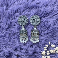 Express Jwellery  Add a touch of elegance to your look with these stunning silver earrings. 💎✨#silverearrings #elegance #jewelry #accessories